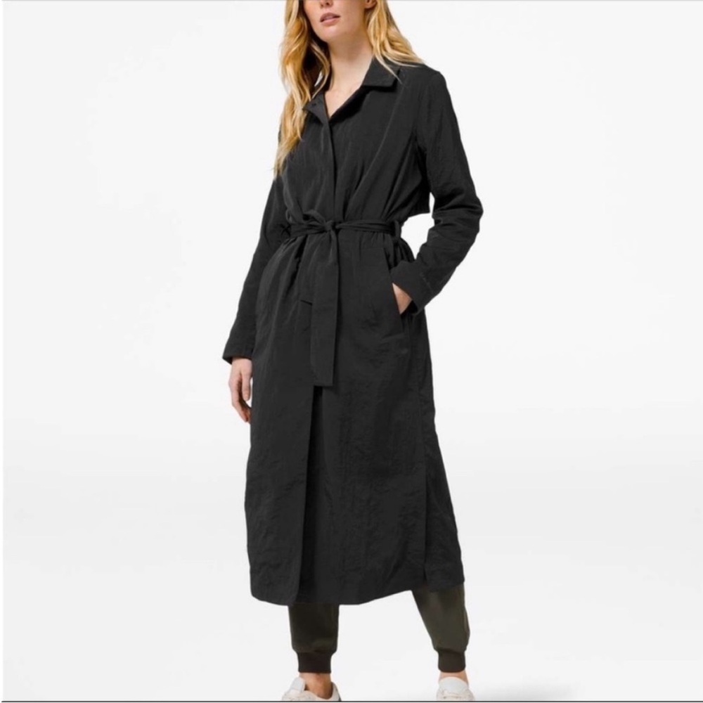 Lululemon Always Effortless Trench size 10